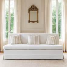 Load image into Gallery viewer, Barouche bench