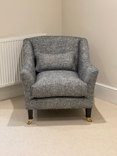 Load image into Gallery viewer, Oxford Armchair