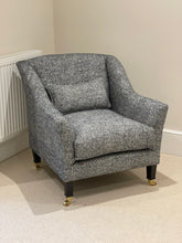 Load image into Gallery viewer, Oxford Armchair