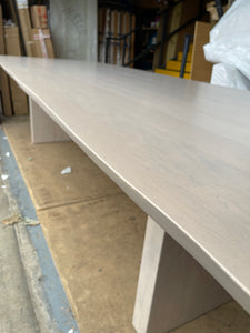 Pinnacle Dining Table